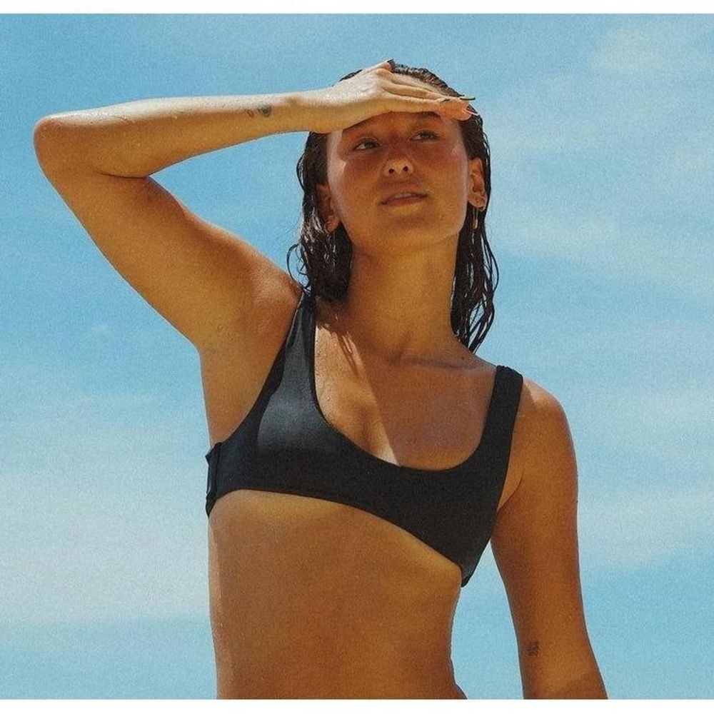 Dippin' Daisy's Dark Green Grey Sunny Bralette  Scoop Neck Swim Top, Medium (A4)
